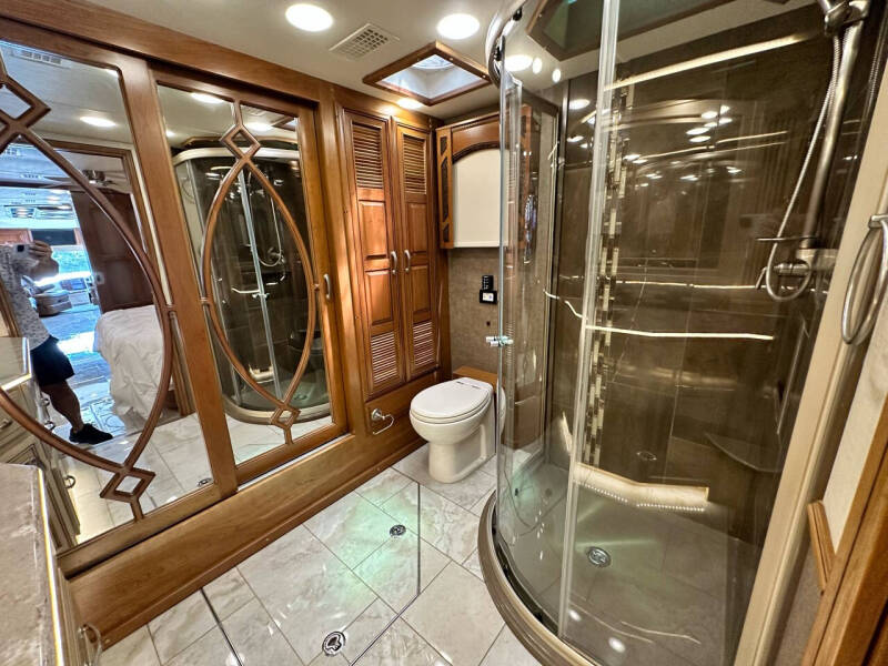 2017 Entegra Anthem 44b 1.5 Bath, 450hp Dies