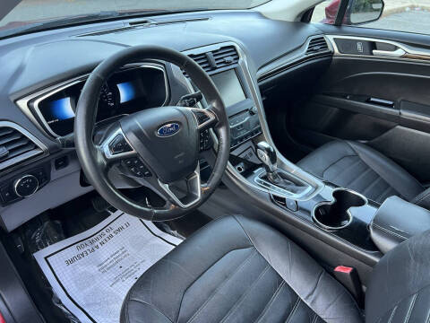 2014 Ford Fusion Hybrid SE