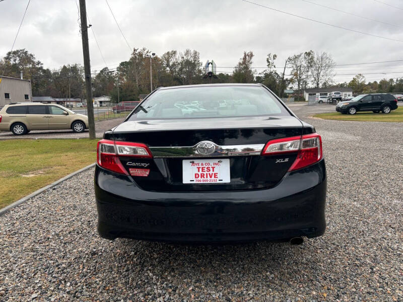 2013 Toyota Camry XLE photo 7