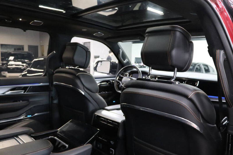 2023 Jeep Grand Wagoneer Series III