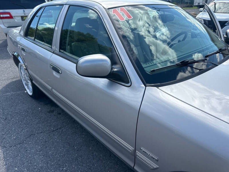 2011 Mercury Grand Marquis LS