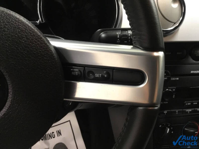 2005 Ford Mustang GT Deluxe