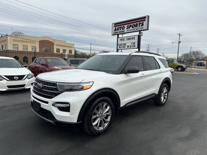 2024 Ford Explorer XLT's photo