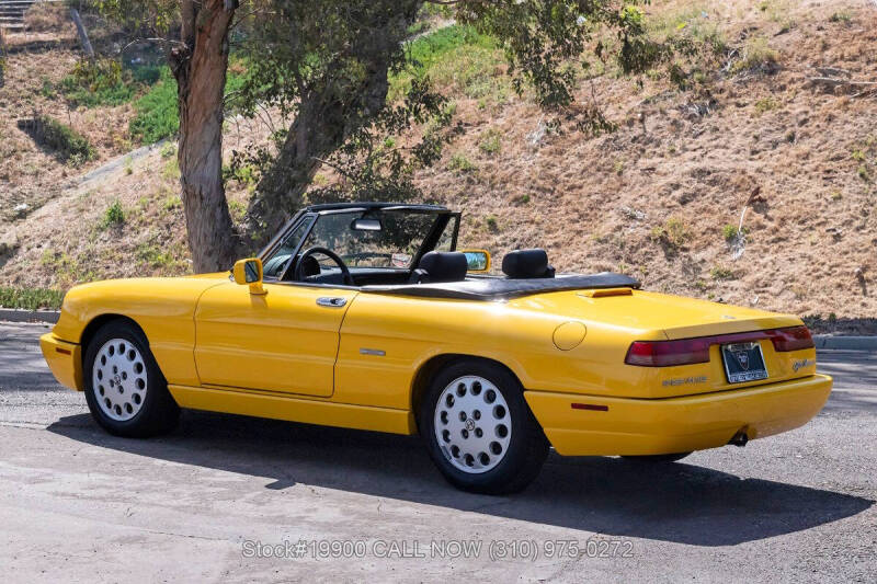 1993 Alfa Romeo Spider Veloce