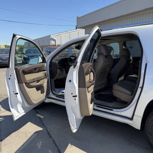 2016 GMC Acadia Denali