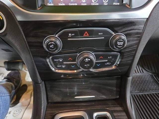 2016 Chrysler 300