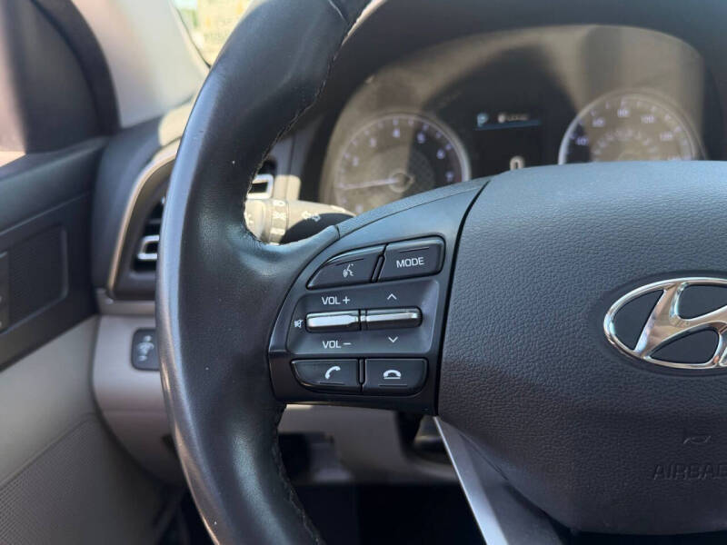 2020 Hyundai Elantra