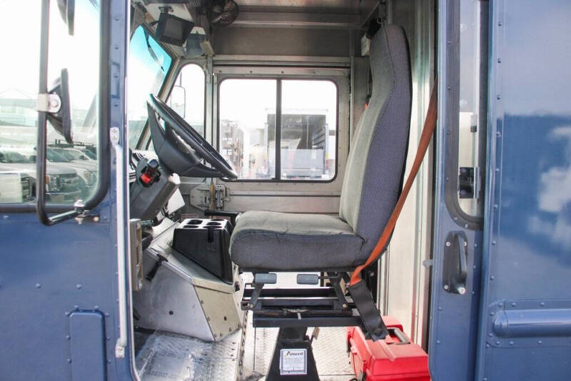 2020 Freightliner MT45 Chassis