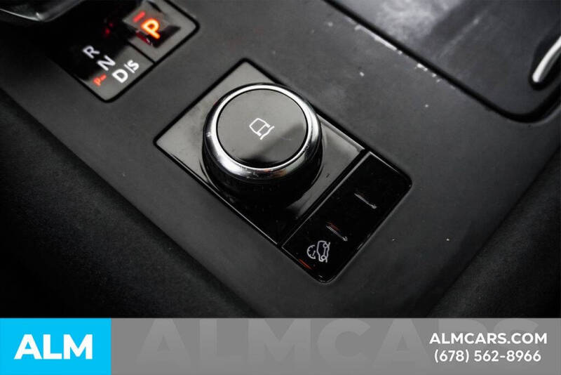 2022 Land Rover Discovery P300 S R-Dynamic