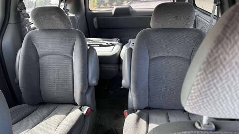 2004 Dodge Grand Caravan SE