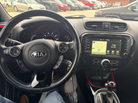 2015 Kia Soul +