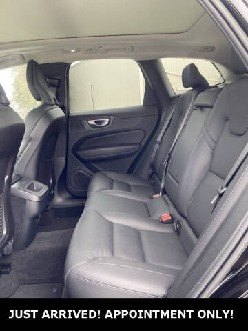 2023 Volvo XC60 B5 Plus Bright Theme