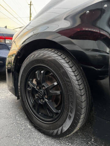 2015 Toyota Prius Three