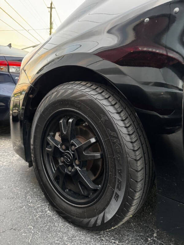 2015 Toyota Prius Three