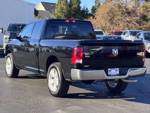 2024 RAM 1500 Classic SLT