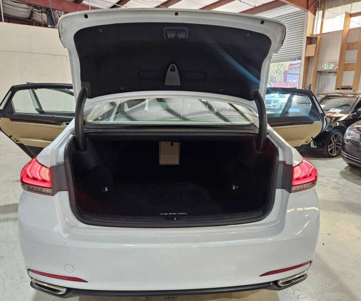 2015 Hyundai Genesis