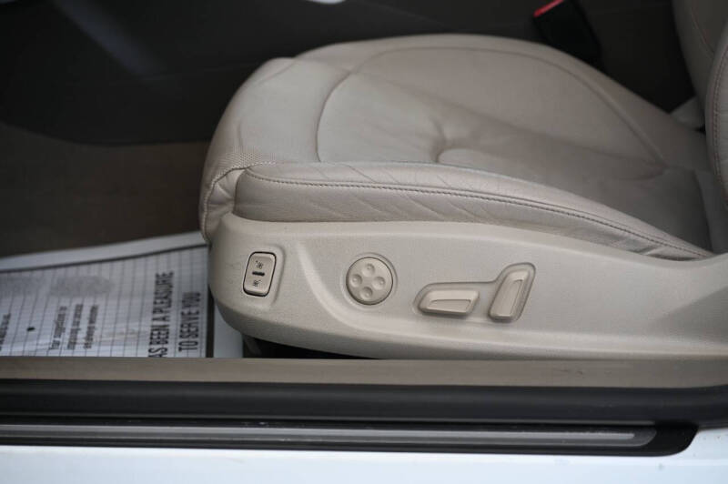 2011 Audi A5 2.0T quattro Prestige