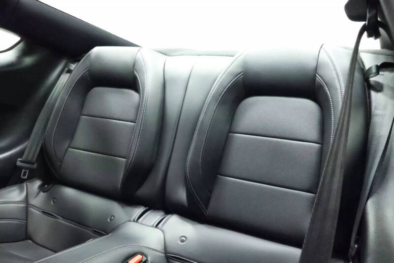 2022 Ford Mustang Mach 1