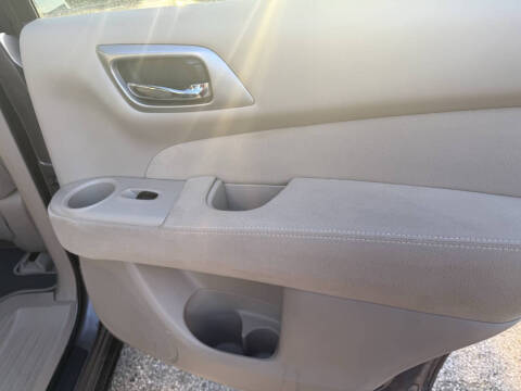 2013 Nissan Pathfinder S