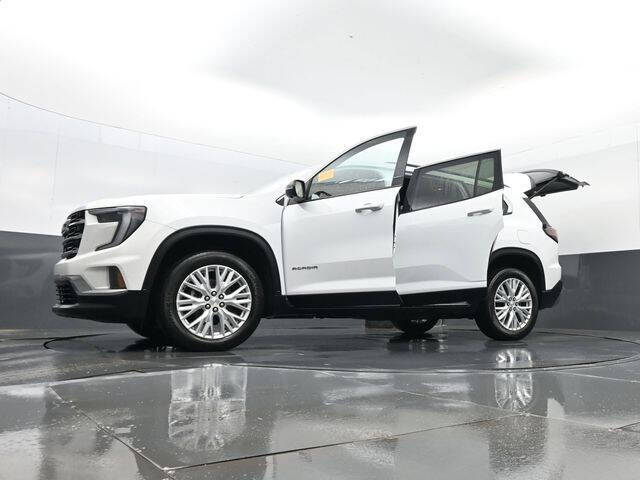 2024 GMC Acadia Elevation