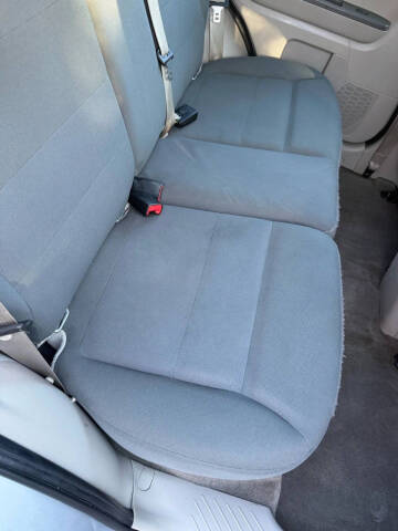 2011 Ford Escape XLS