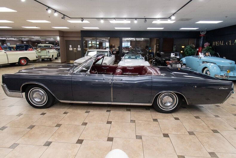 1967 Lincoln Continental