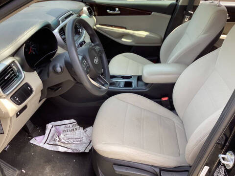 2018 Kia Sorento LX