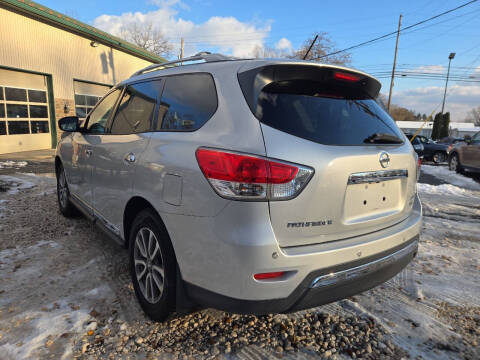 2014 Nissan Pathfinder SL