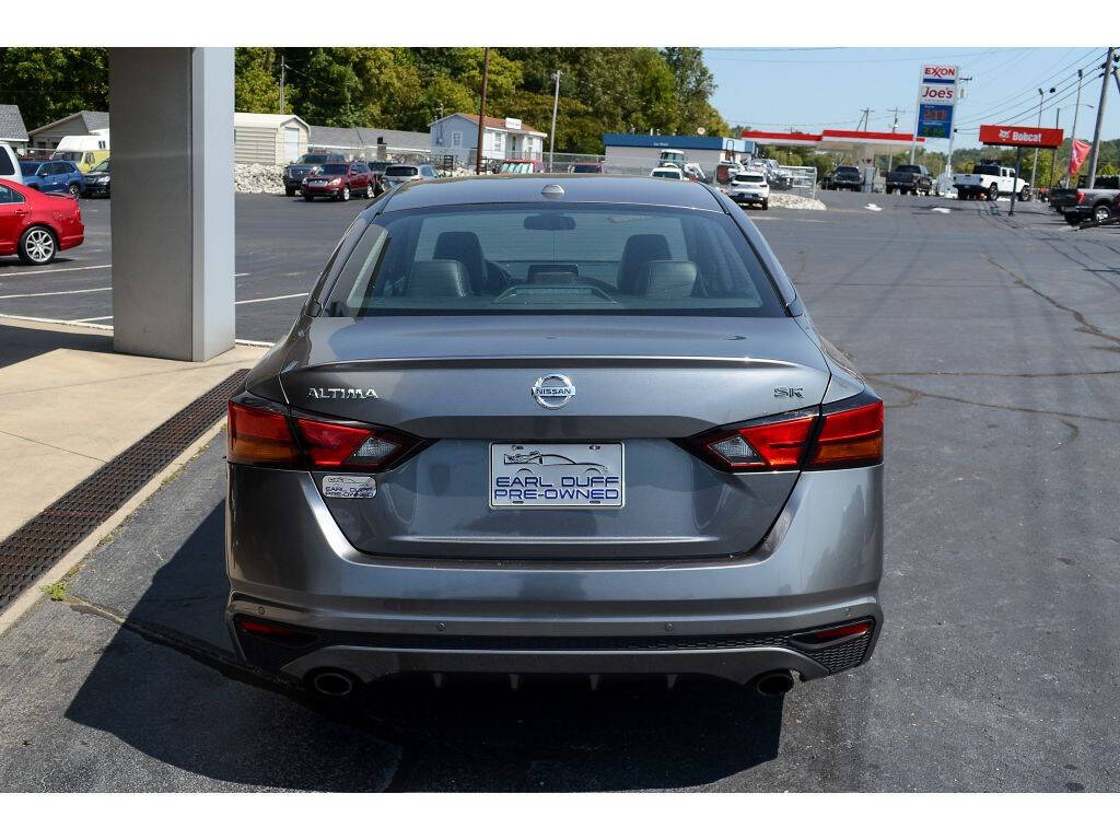 2022 Nissan Altima for sale at EARL DUFF PRE-OWNED CENTER in Harriman, TN