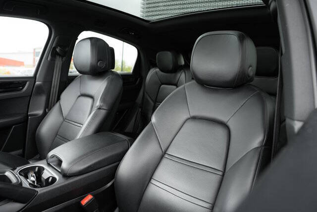 2020 Porsche Cayenne S Coupe