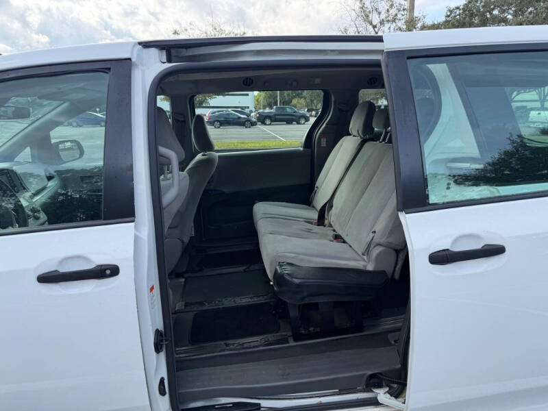 2018 Toyota Sienna L 7-Passenger
