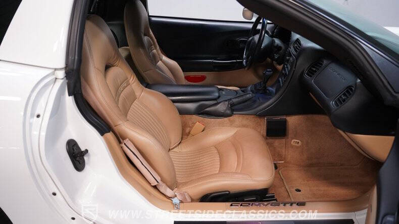 2004 Chevrolet Corvette