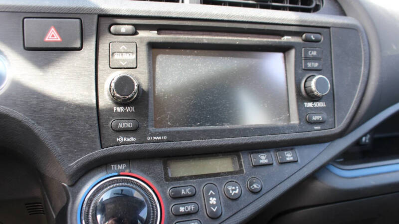 2013 Toyota Prius c Four