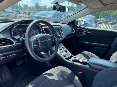 2015 Chrysler 200 LX