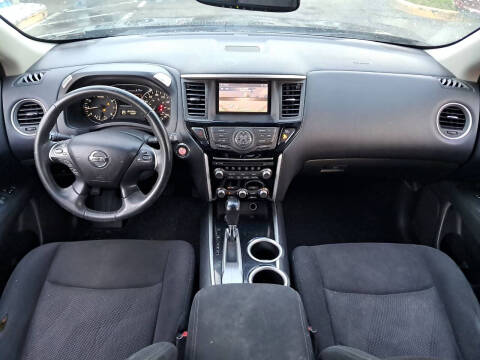 2015 Nissan Pathfinder SV