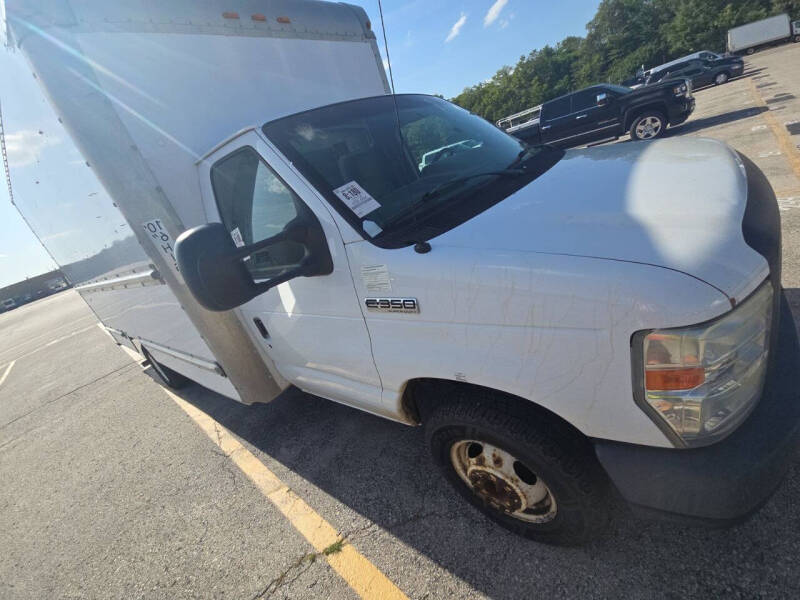 2012 Ford E-Series E-350 SD