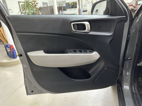 2022 Hyundai Venue SEL