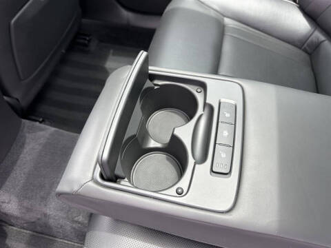 2016 Hyundai Genesis