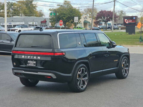 2023 Rivian R1S Adventure