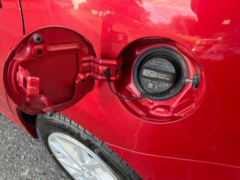 2012 Toyota Prius v Two
