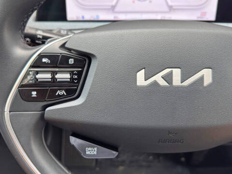2024 Kia EV6 Light