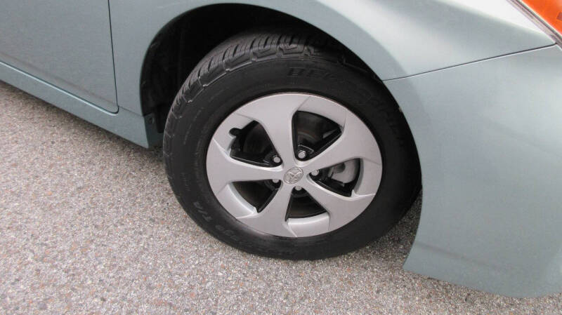 2012 Toyota Prius Two