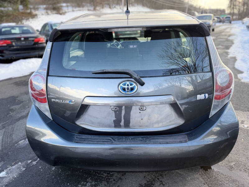 2012 Toyota Prius c Two