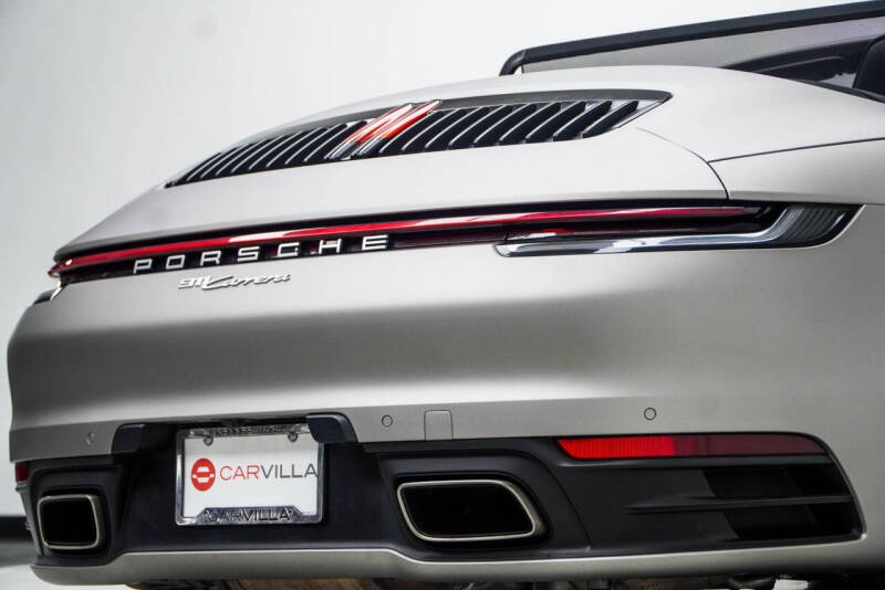 2022 Porsche 911 Carrera