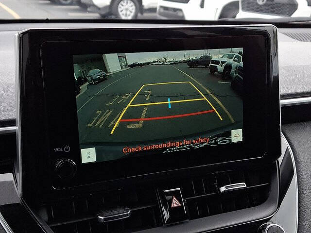 2024 Toyota Corolla Cross XLE