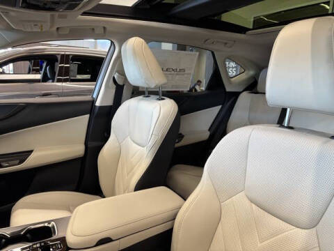 2026 Lexus NX 450h+ Luxury