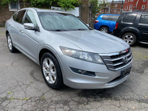 2011 Honda Accord Crosstour for sale at James Motor Cars in Hartford CT