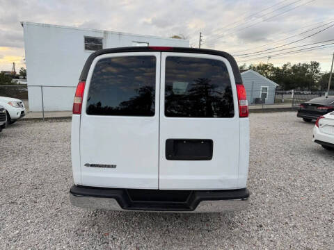 2017 Chevrolet Express LT 3500