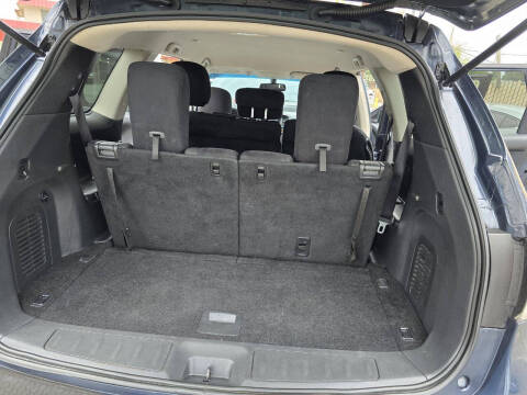 2016 Nissan Pathfinder SV