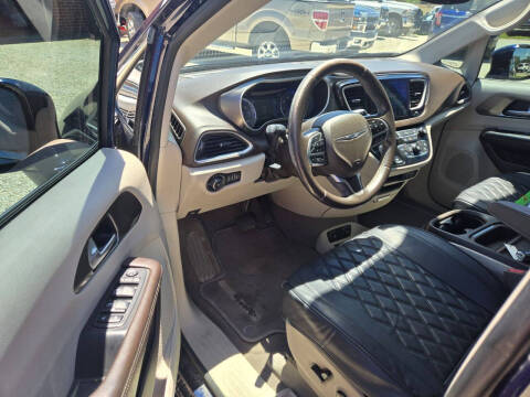 2017 Chrysler Pacifica Touring Plus